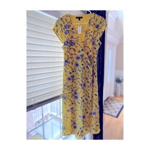 Banana Republic- Short Sleeve Wrap Dress